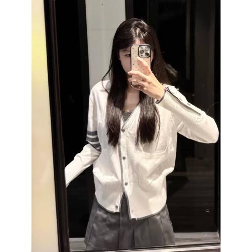 iiibee 學院風miu系針織外套  秋冬撞色顯瘦百搭時尚針織外套女