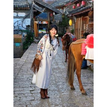雲南西藏旅遊拍照穿搭女夏棉麻重工刺繡民族風沙漠度假大擺連衣裙