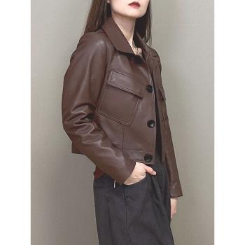 2024春季新款真皮皮衣女短款不規則雙兜綿羊皮單排扣高腰外套潮