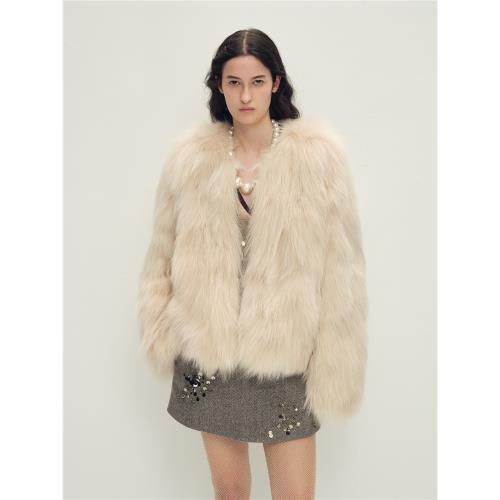 付智恩 蘆葦花 進口sagafurs狐貍毛皮草輕盈年輕感圓領毛毛外套女