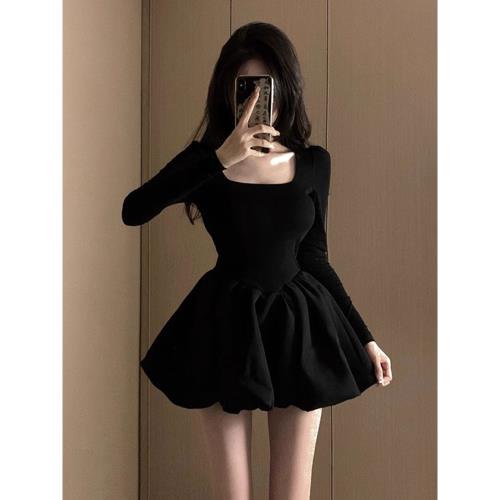 法式小個子黑色長袖連衣裙女早秋季2025新款秋季短裙設計感蓬蓬裙