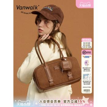 (免運)VANWALK披薩系列 女款大容量單肩手提枕頭包大容量波士頓保齡球包