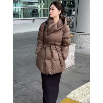 高階感超好看輕薄咖色羽絨服女冬季新款簡約設計收腰繫帶保暖外套