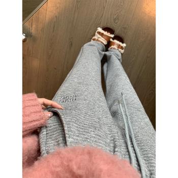 灰色休閑條紋闊腿褲子女2025新款春季加絨網紅寬松慵懶風拖地長褲