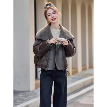 獨特超好看羽絨服女2024冬季新款小個子短款歐貨羊羔毛大翻領外套