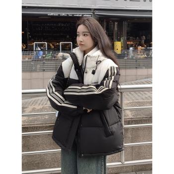 黑色連帽羽絨服女冬季2024新款韓版寬松設計感撞色學院風保暖外套