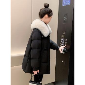 高階大毛領羽絨服女冬季2024新款韓版90白鴨絨黑色中長款保暖外套