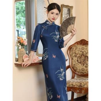 佳悅2024秋冬新款藍色仿醋酸七分袖優雅改良長款旗袍顯瘦女連衣裙