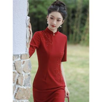 伊綢中式高階重工醋痠麻喜婆婆婚宴敬酒服紅色旗袍中長顯瘦連衣裙