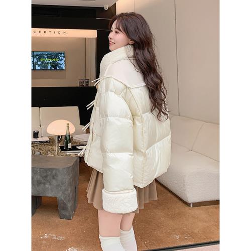 高級感羊羔毛翻領拼接短款羽絨服女冬季白鴨絨保暖加厚面包服外套