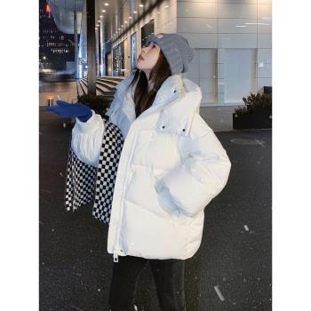 白色短款羽絨服女冬2024新款小個子高階感重工連帽90白鴨絨厚外套