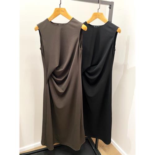 ZP~T/H王者~報關jin口面料~無袖黑色收腰連衣裙小黑裙太古總裁裙