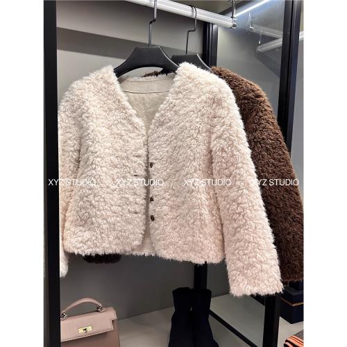 XIAOYIZI V領短款羊羔毛外套女 皮毛一體純色皮草2024秋冬新款