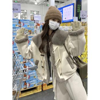 牛角扣羊羔毛外套女2024冬季新款加絨加厚皮毛一體短款大毛領棉服