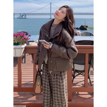 美拉德咖色pu皮羽絨服女短款2024冬季新款小個子高階感白鴨絨外套