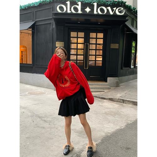 落落狷介紅色衛衣2022新款女oversize連帽套頭外套秋季小個子上衣
