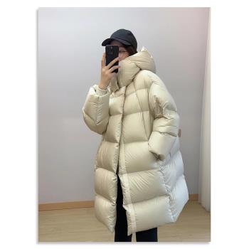 90白鵝絨中長款羽絨服女2024年冬輕奢氣質加厚寬松連帽雲朵泡芙女