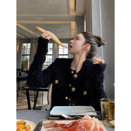 法式名媛千金感黑色金扣針織開衫女秋冬新款洋氣顯瘦圓領毛衣外套