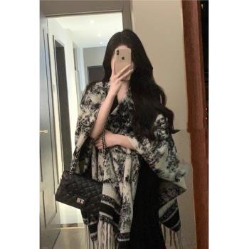 復古水墨畫斗篷披肩毛衣外套女秋冬寬松流蘇圍巾針織開衫外搭上衣