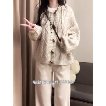 軟糯慵懶風牛角扣連帽麻花毛衣外套女秋冬2024新款韓版高階感上衣