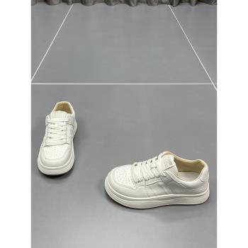 真皮小白鞋女2025春季新款圓頭防滑時尚百搭厚底牛皮休閑運動板鞋