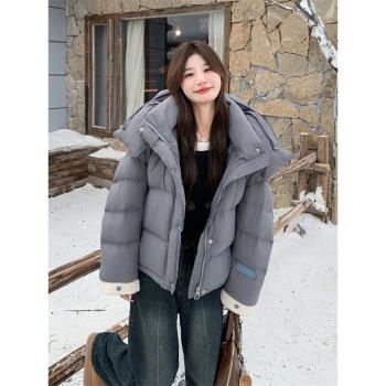 灰色羊羔毛拼接羽絨服女冬季2025新款短款肯豆風麵包服加厚流行