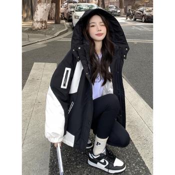 黑白撞色連帽工裝派克服羽絨服女2024冬季新款時尚加厚白鴨絨外套