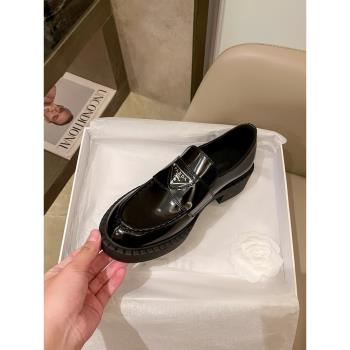 厚底真皮三角標樂福鞋女2024年春季新款一腳蹬英倫風復古小皮單鞋