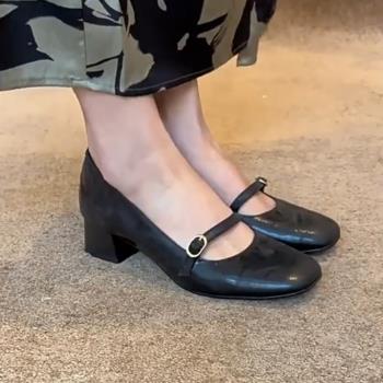 法式真皮瑪麗珍粗跟單鞋女氣質羊皮中跟小皮鞋女一字帶方頭高跟鞋