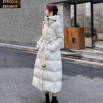 ZYRODIA 白鴨絨羽絨服24冬季新款時尚顯瘦修身加厚白色過膝女外套