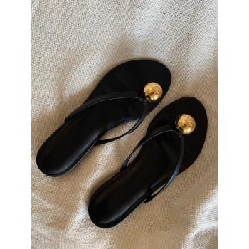 羊皮女夏平底時尚金屬珍珠人字拖