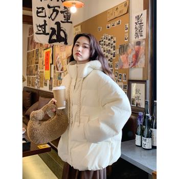 白色短款連帽羽絨服女冬季2024新款韓系加厚超好看90白鴨絨麵包服