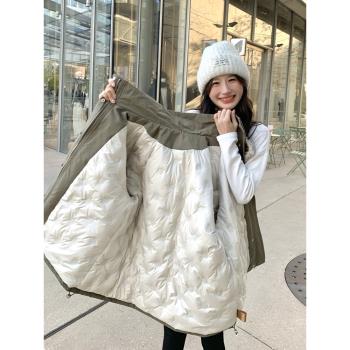 羊羔毛拼接派克羽絨服女款2024新款冬季韓系學院風工裝白鴨絨外套