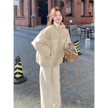 獨特超好看羽絨服女款冬季2024新款高階感羊羔毛拼接白鴨絨麵包服