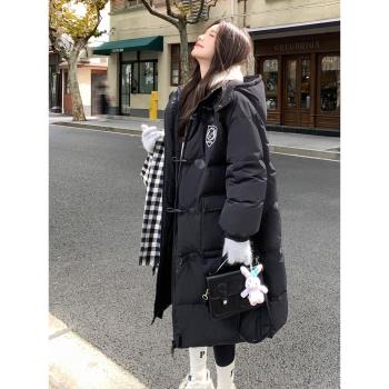 黑色牛角扣羽絨服女2024冬季新款韓版學院風加厚過膝90白鴨絨外套