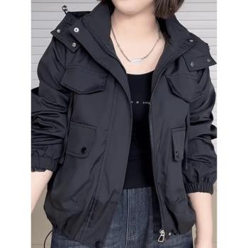 2025春秋新款連帽沖鋒衣女士上衣中年媽媽百搭高級感夾克短款外套
