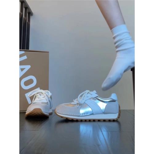 小眾銀色復古阿甘鞋女2024新款爆款百搭輕便休閑德訓運動鞋小白鞋