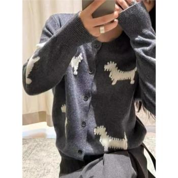 2025秋冬新款小狗卡通刺繡針織開衫女時尚圓領羊絨長袖上衣歐洲站