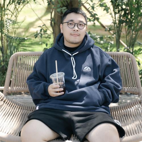 LiiiStore2022冬款加絨日系復古雪山刺繡抽繩連帽衛衣男