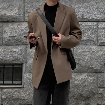 高階感墊肩西服外套男士2024秋季新款韓版寬松輕熟風休閑西裝夾克