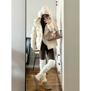 白色連帽羽絨服外套女短款2024冬季超好看雲朵泡芙白鴨絨麵包服新