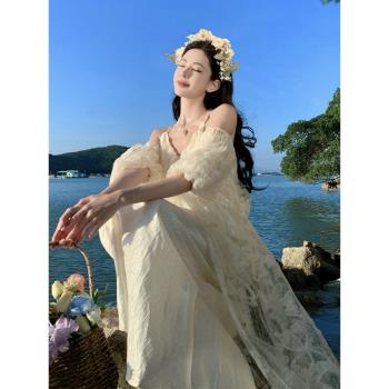 法式重工仙女白色蕾絲吊帶連衣裙遮手臂海邊度假沙灘長裙新娘晨袍