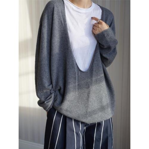 氣質慵懶卷邊深V領羊絨衫女秋冬套頭疊穿外搭寬松針織山羊絨毛衣