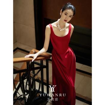 敬酒服新娘2025新款酒紅色吊帶輕奢小眾高階結婚訂婚吊帶緞面婚紗