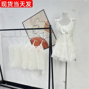 le rouge周美美 疊穿朦朧蕾絲花邊歐根紗珍珠扣吊帶罩衫馬甲背心