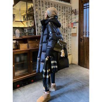 黑金鵝絨羽絨服女冬季2024新款中長款韓版連帽高階感防寒麵包服