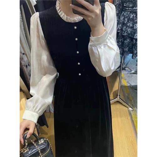 高級感法式小香風連衣裙女中長款2025春秋新款修身顯瘦絲絨小黑裙