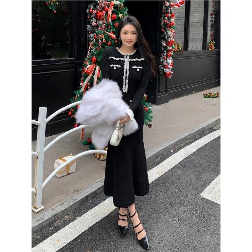 秋季新款女裝小香風氣質修身顯瘦黑色彈力長袖針織連衣裙內搭長裙
