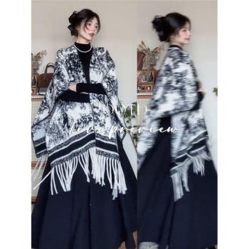 法式復古水墨畫斗篷披肩毛衣外套女秋冬加厚寬松外搭針織開衫圍巾