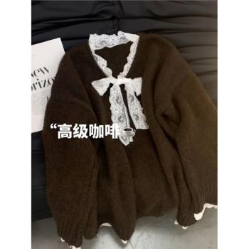 美拉德咖色蕾絲v領浣熊絨毛衣女秋冬慵懶風外穿中長款針織衫上衣